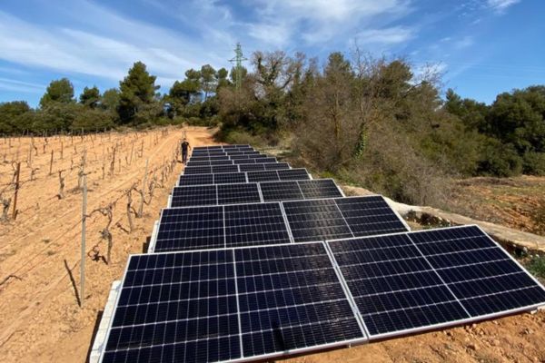 Diseño e instalación de energía renovable en masías y viviendas aisladas
